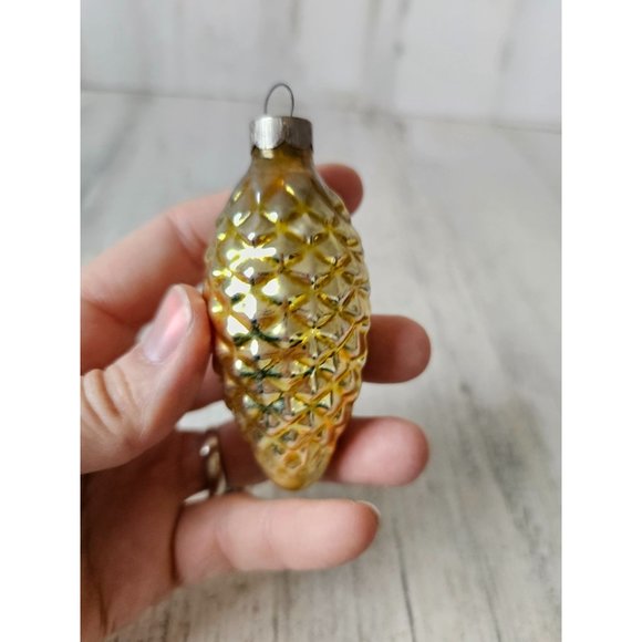 Vintage USA shiny brite pinecone gold glass ornament Xmas tree - Picture 3 of 6